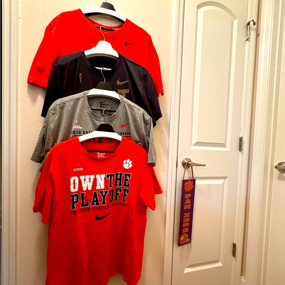 (CT0024) … Bundle of 4…Mens Nike Clemson T-Shirts. All XXL